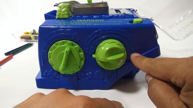 Crayola Crayon Maker Set - Make Your Own Crayons!