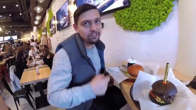 =Сергей Симонов - black Star Burger Бургеры ОТ Тимати, Накормим Толяна= смотреть онлайн