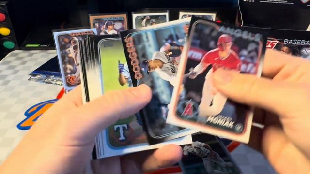 🚨RELEASE DAY🚨 2024 Topps Series 1 Jumbo Box! смотреть онлайн