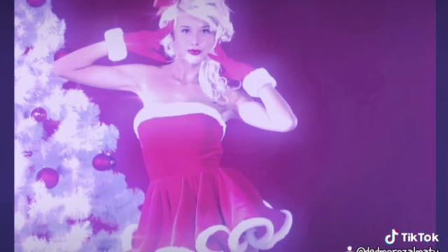 Дед Мороз и Снегурочка смотреть онлайн