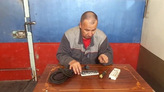 Удлинитель своими руками. Подключение розетки. смотреть онлайн