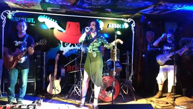 ROCK IT UP! - Total Eclipse of the Heart - No Seba's Rock Bar смотреть онлайн