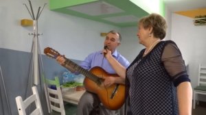 На своем юбилее пою для друзей крутую песню!