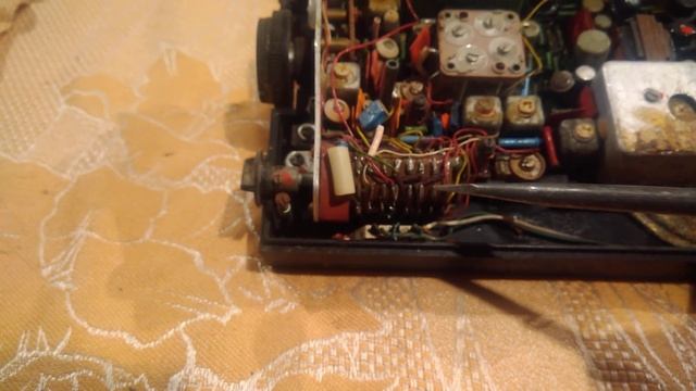 Разбор радиоприёмника "Спорт 2" смотреть онлайн