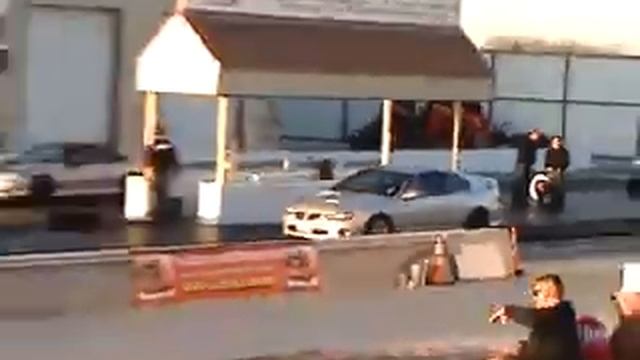 1998 SS Camaro VS. 2005 GTO смотреть онлайн