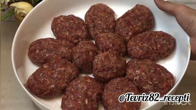 Эти котлеты можно есть без гарнира. Эконом вариант. смотреть онлайн