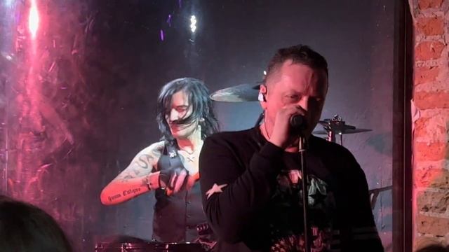 Глеб Самойлов & The Matrixx – Ни там, Ни тут ( Солнечногорск 27.05.22) смотреть онлайн