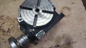 Многофункциональный поворотный стол (делительная головка) HV-6 для фрезерного станка НГФ 110