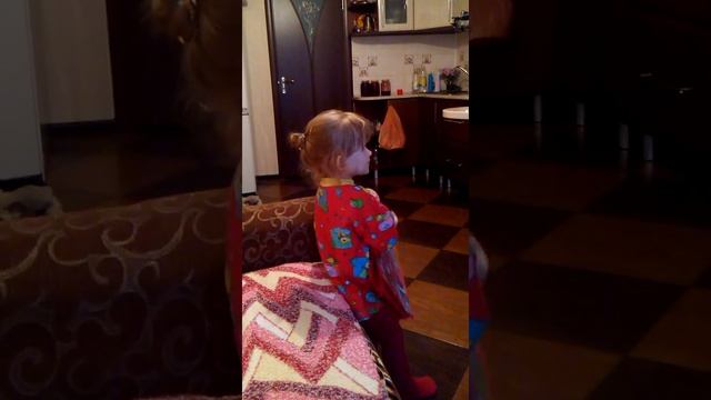 Хочеться плакать.....как доченька плачет за папой смотреть онлайн