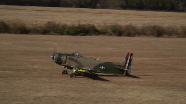 GIANT SCALE RC Warbird Event- Flying Tigers RC Club, Scranton SC 2021 with warbird gaggle at end смотреть онлайн