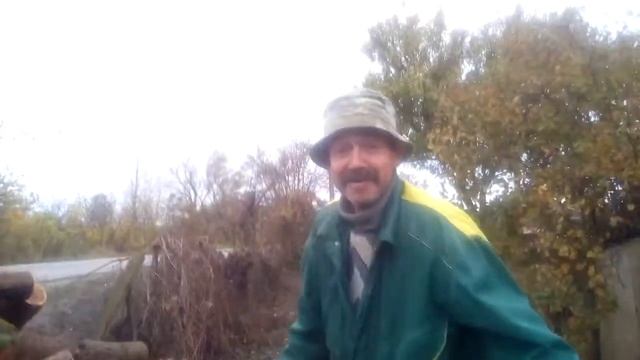 Вот так в селе дрова пилят смотреть онлайн