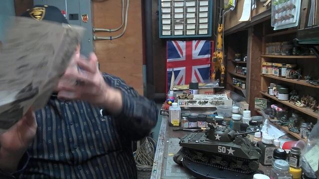 Model Building - M4A3 Sherman tank смотреть онлайн