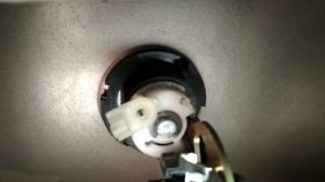 Замена замка багажника на  Рено Логан Степвей.