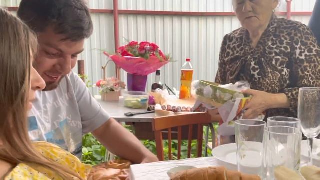 ПРАЗДНУЕМ СВАДЬБУ ВИКИ И СЕРЁЖИ/ КАРАВАЙ смотреть онлайн