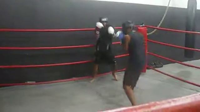 Mestre Luiz Octavio Lobo - Nobre Arte Ilha/Team Moraes Sparring 3º Round Ivan X Caio
