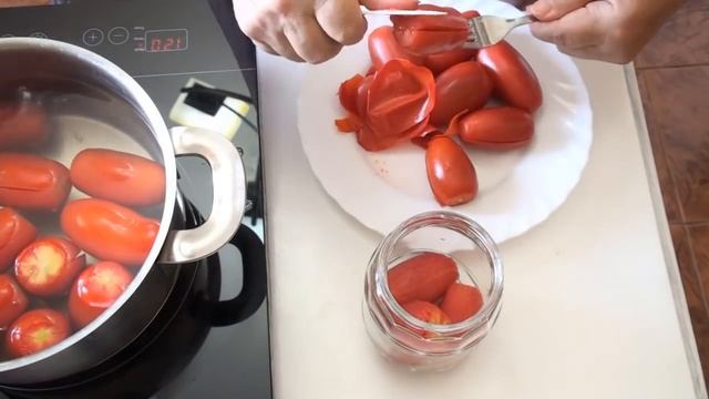 Помидоры в собственном соку.Как приготовить помидоры. Зимние заготовки. смотреть онлайн