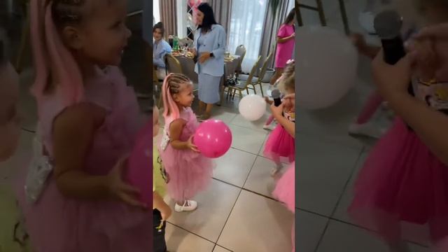 День рождения в стиле Барби??/ 4 ГОДА ДОЧКЕ/ ГОСТИ смотреть онлайн