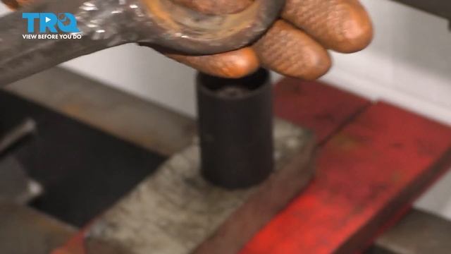 How to Replace Upper Control Arm Bushings 2003-2021 Chevrolet Express смотреть онлайн