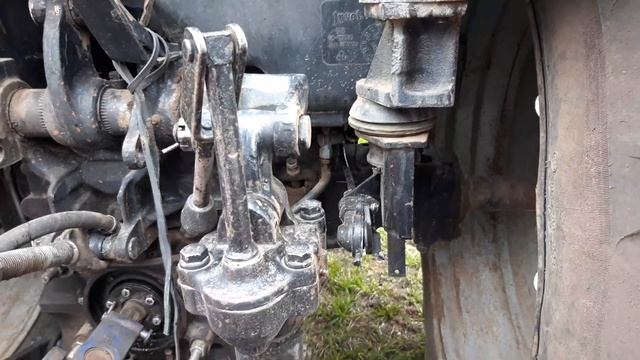 МТЗ 82 прицепили фрезу буксует вом