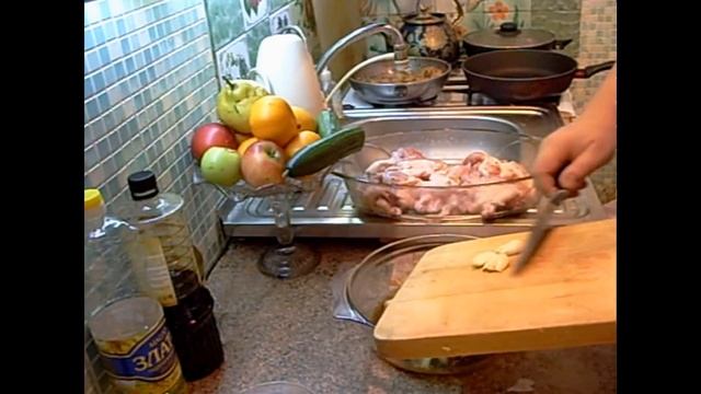 Жареная курица кусочками с копченым вкусом в шашлычном маринаде сочная с хрустящей корочкой Е смотреть онлайн