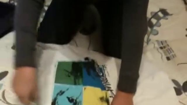 Как правильно складывать футболку. смотреть онлайн