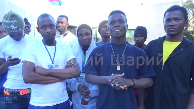 Я христианин. Мой бог - Аллах смотреть онлайн