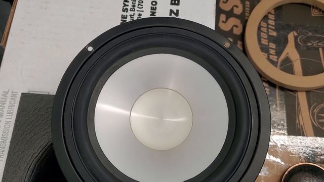 Mega mid-range speaker test ? смотреть онлайн