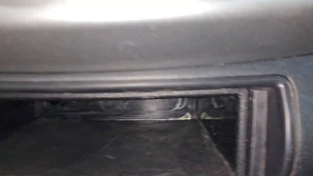 Беспроводная зарядка в нишу 1 DIN и гнездо на 2 USB смотреть онлайн