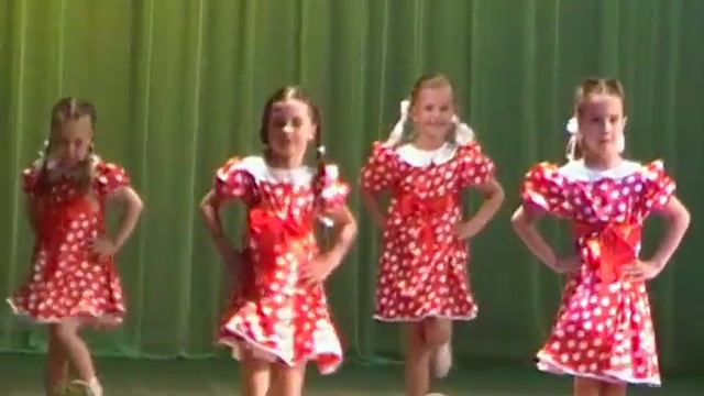 Ансамбль "Улыбка" смотреть онлайн