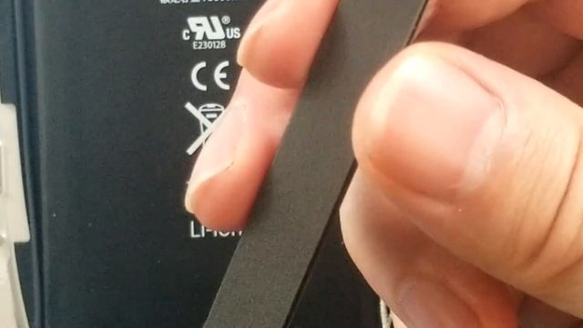 Apple iPad 1st Gen No Power Fix - disassembly & battery replacement смотреть онлайн