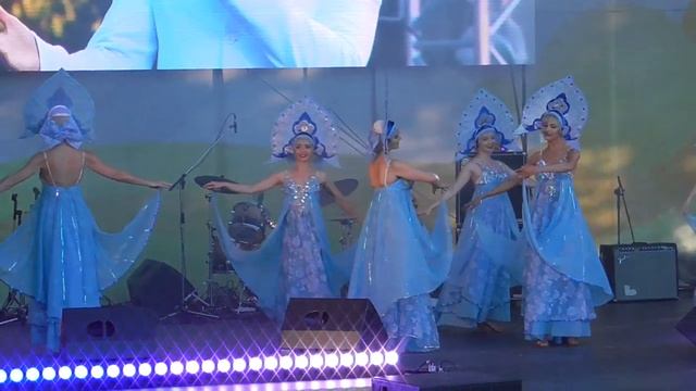 Калининградский театр эстрады "Гжель" !.mp4 смотреть онлайн