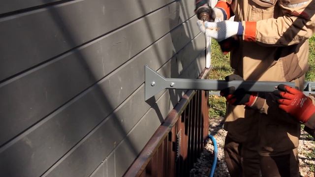 Монтаж стеновой лестницы ROOFSYSTEMS смотреть онлайн