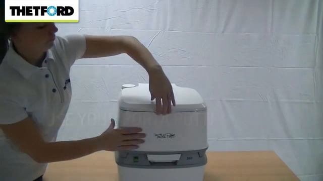 Как работает Thetford Porta Potti