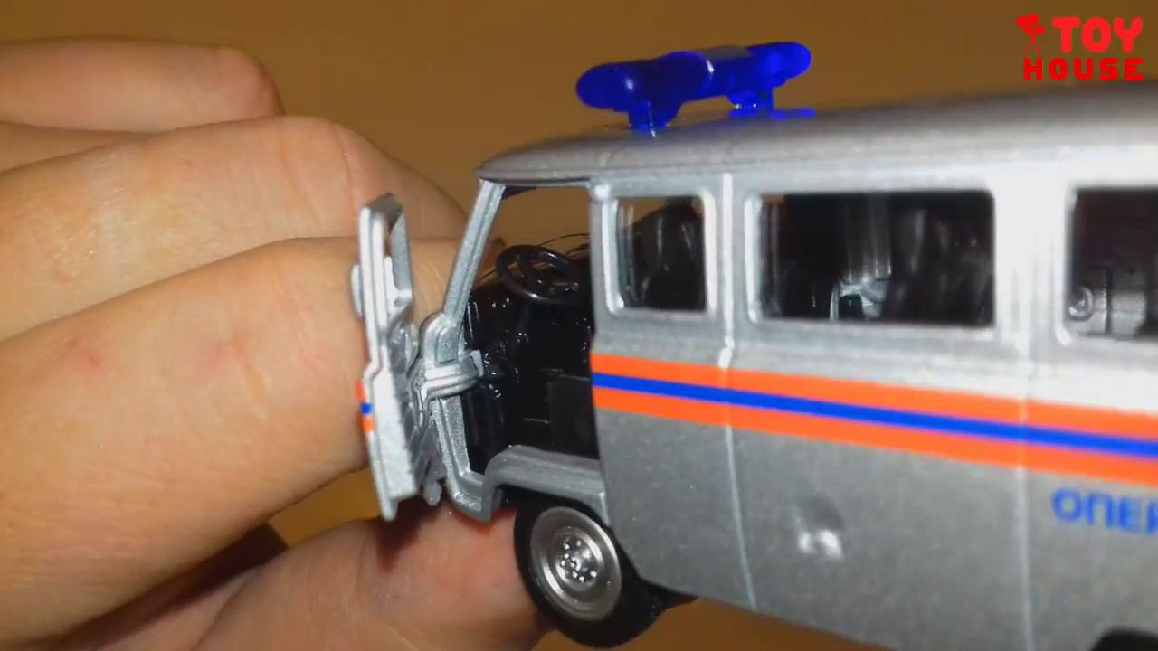 Про машинки. Обзор МОДЕЛЕК МЧС УАЗ БУХАНКА И УАЗ ПАТРИОТ масштаб 1:50 смотреть онлайн