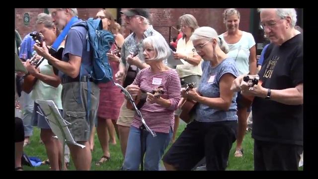 Ukulele Flash Mob! 8/25/16 in Harmony смотреть онлайн