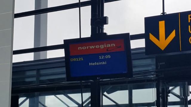 Rovaniemen Lentoasema Airport Santa's Official Home Airport Rovaniemi Lapland Finland смотреть онлайн