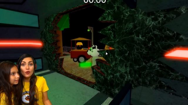 25 ТОП БАГОВ в ПИГГИ 12 глава ? Я ЛЕТАЮ roblox / История РОБЛОКС / PIGGY 12 свинина и Валеришка смотреть онлайн
