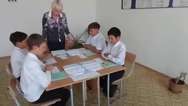 Фрагмент урока математики 5 класс. Тема "Повторение" Учитель Тихонова Лариса Евгеньевна. смотреть онлайн