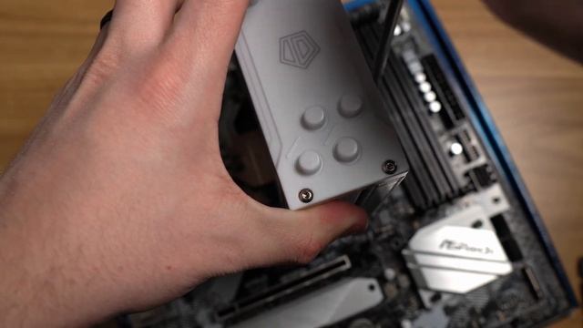A Solid Budget Option! - ID-Cooling SE-224-XT смотреть онлайн