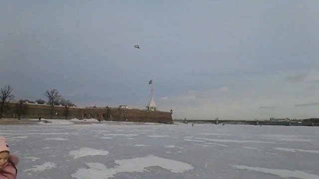 СП-б. На льду Невы у Петропавловской крепости. 2.03.2019. смотреть онлайн