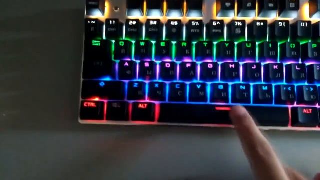 Распаковка и обзор механической клавиатуры Metoo ZERO