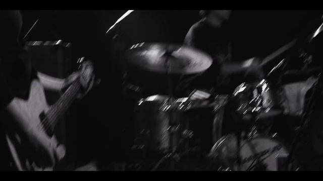 ISYSXAE - Macro Sister смотреть онлайн