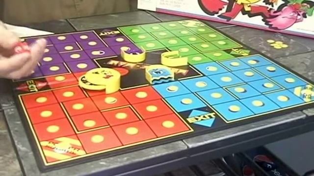 A Board Game Video Game: Ms. Pac-Man [Milton Bradley] смотреть онлайн