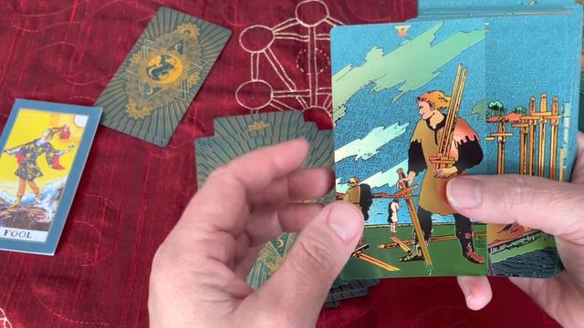 Walkthrough of the teal Gold Foil Tarot смотреть онлайн