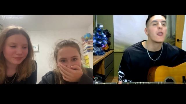 ГИТАРИСТ вывел ДЕВУШЕК на ЭМОЦИИ в ЧАТ РУЛЕТКЕ | ПРАНК | Реакция русских девушек смотреть онлайн