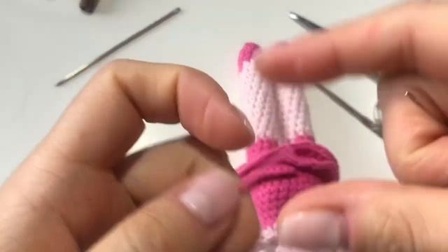 Baby amigurumi doll. How to knit dress. Куколка крючком. Амигуруми. смотреть онлайн