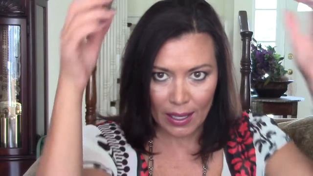 L'oreal Healthy Look Creme Gloss Review смотреть онлайн