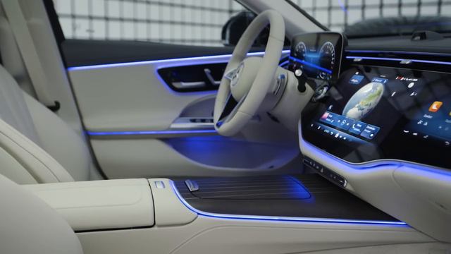 Nuova Mercedes Classe E (2023): lusso e tecnologia... anche per il passeggero ? смотреть онлайн