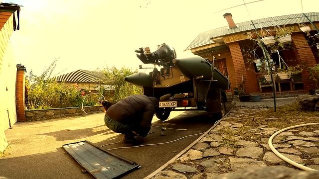 Как перевозить лодку на прицепе. Стойка двигателя смотреть онлайн