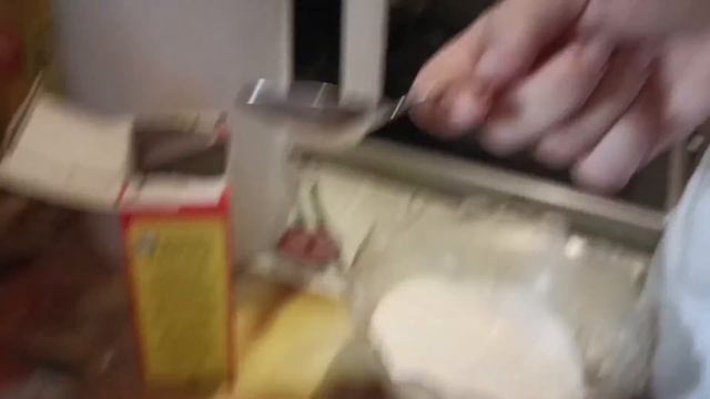 готовим сахарные соты смотреть онлайн